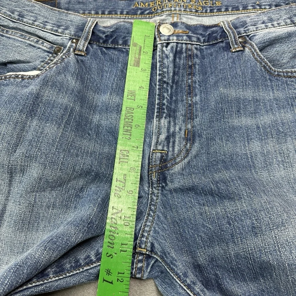 American Eagle Jeans Mens 38x32 Original Straight Light Blue Denim 100% Cotton